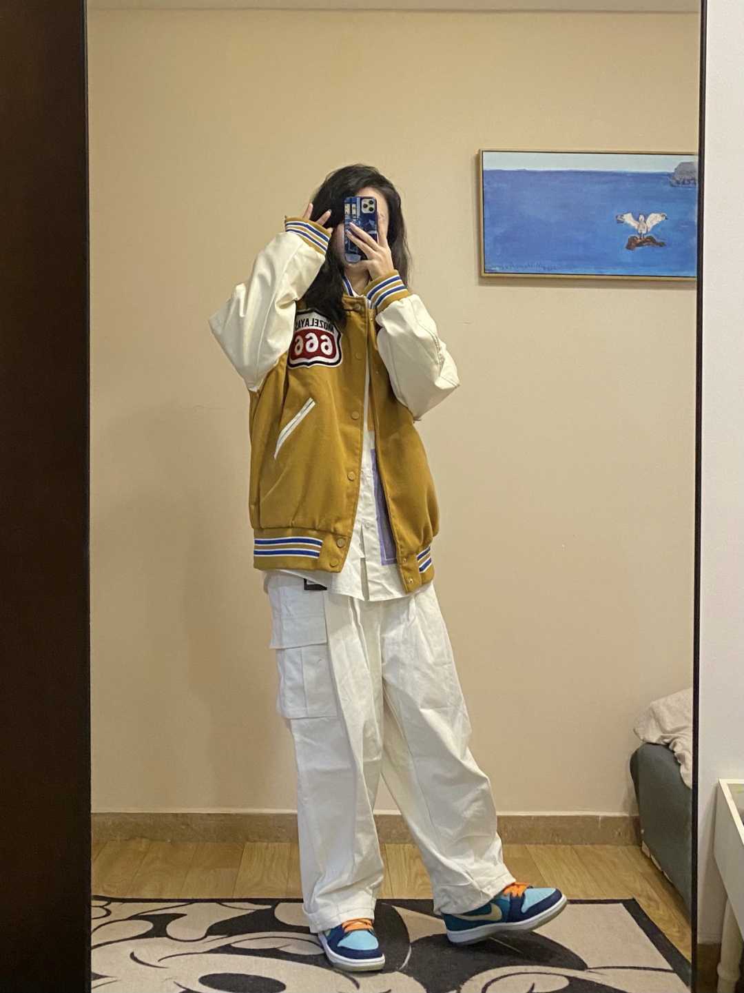 大衣 冬天不要总穿黑裤子了，这些白色长裤清爽减龄又百搭，谁穿谁美