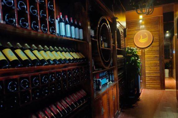 冷知识：酒窖里的灯光对葡萄酒有影响吗？