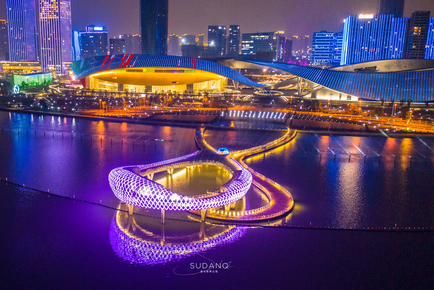 太湖|苏州湾大剧院：中国第3大剧院综合体，航拍之下发现吴江真富有