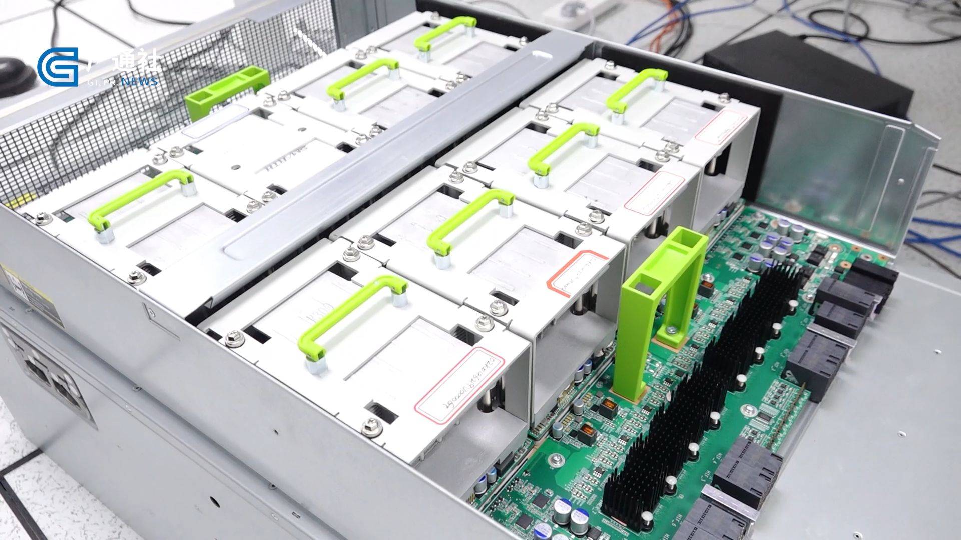 北京直通车发布北京电视台播出——昆仑芯(北京)科技有限公司_芯片