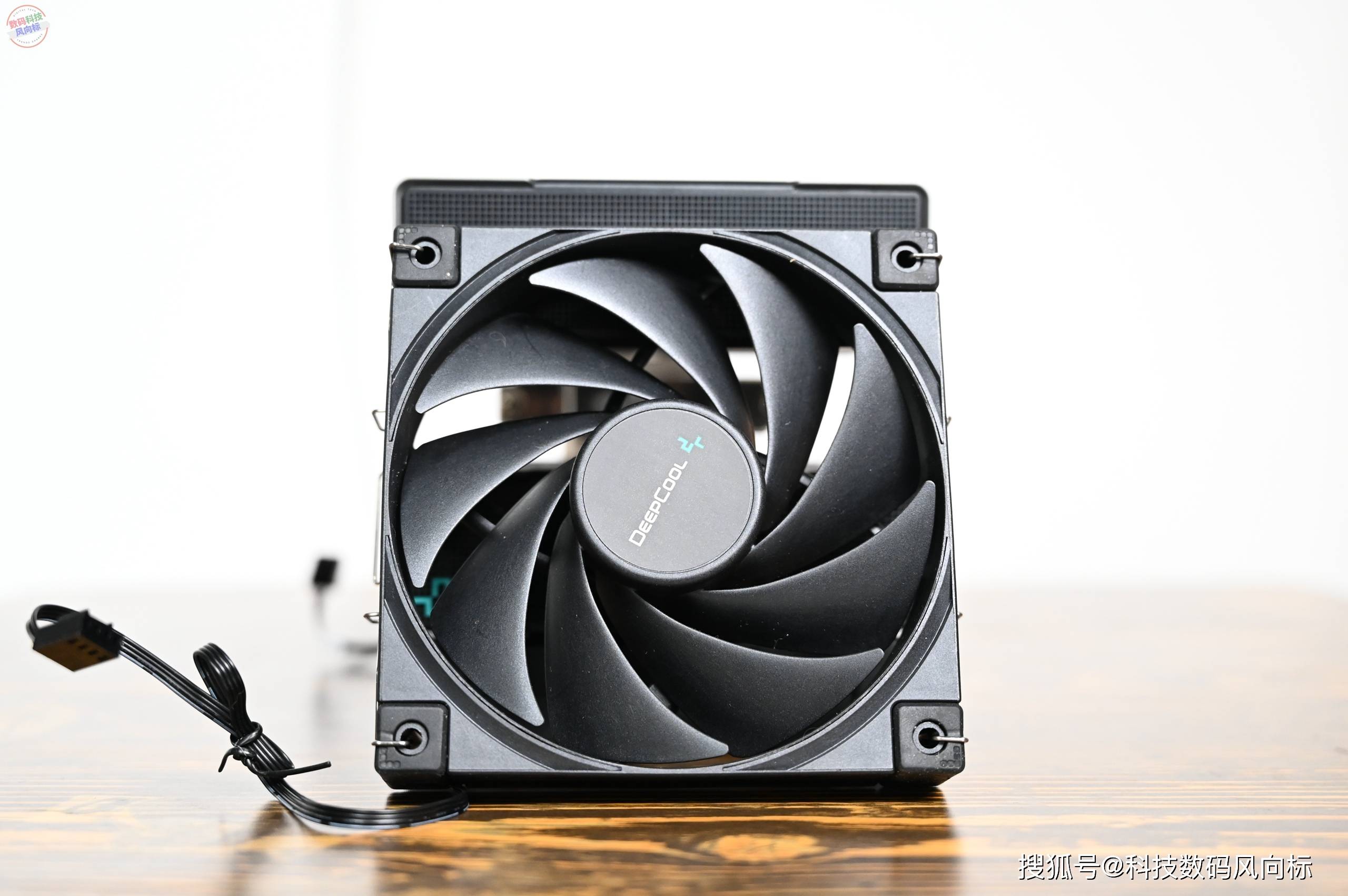 风神|风冷和水冷各有优势!九州风神AK620上手体验