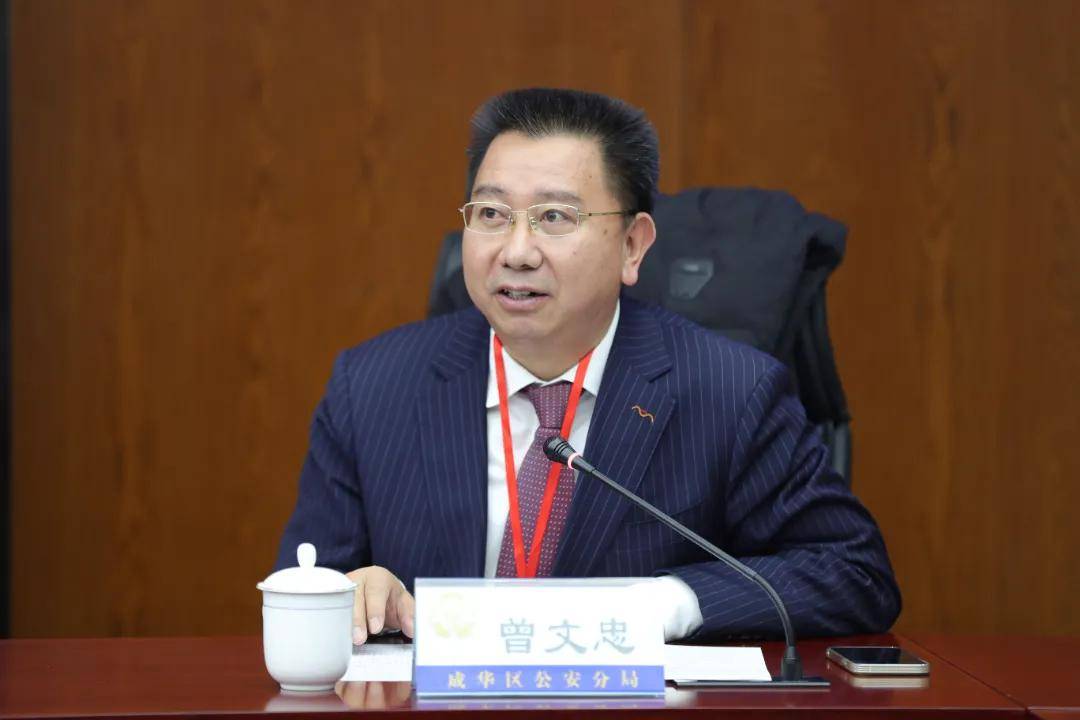 区人大常委会党组书记,主任王德运带队调研区公安分局基层派出所工作