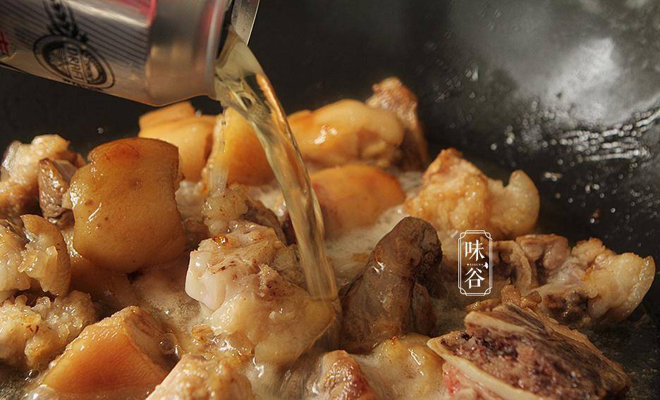 猪脚怎么炖不会有腥味 40f1fb46dfb2424589d4cbaeb446f12c.jpeg