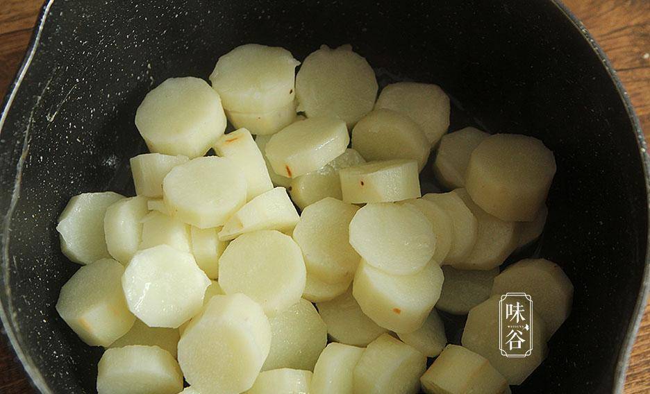 怎么做山药丸子好吃 68d96d038e50464f97f8d0e453a61955.jpeg