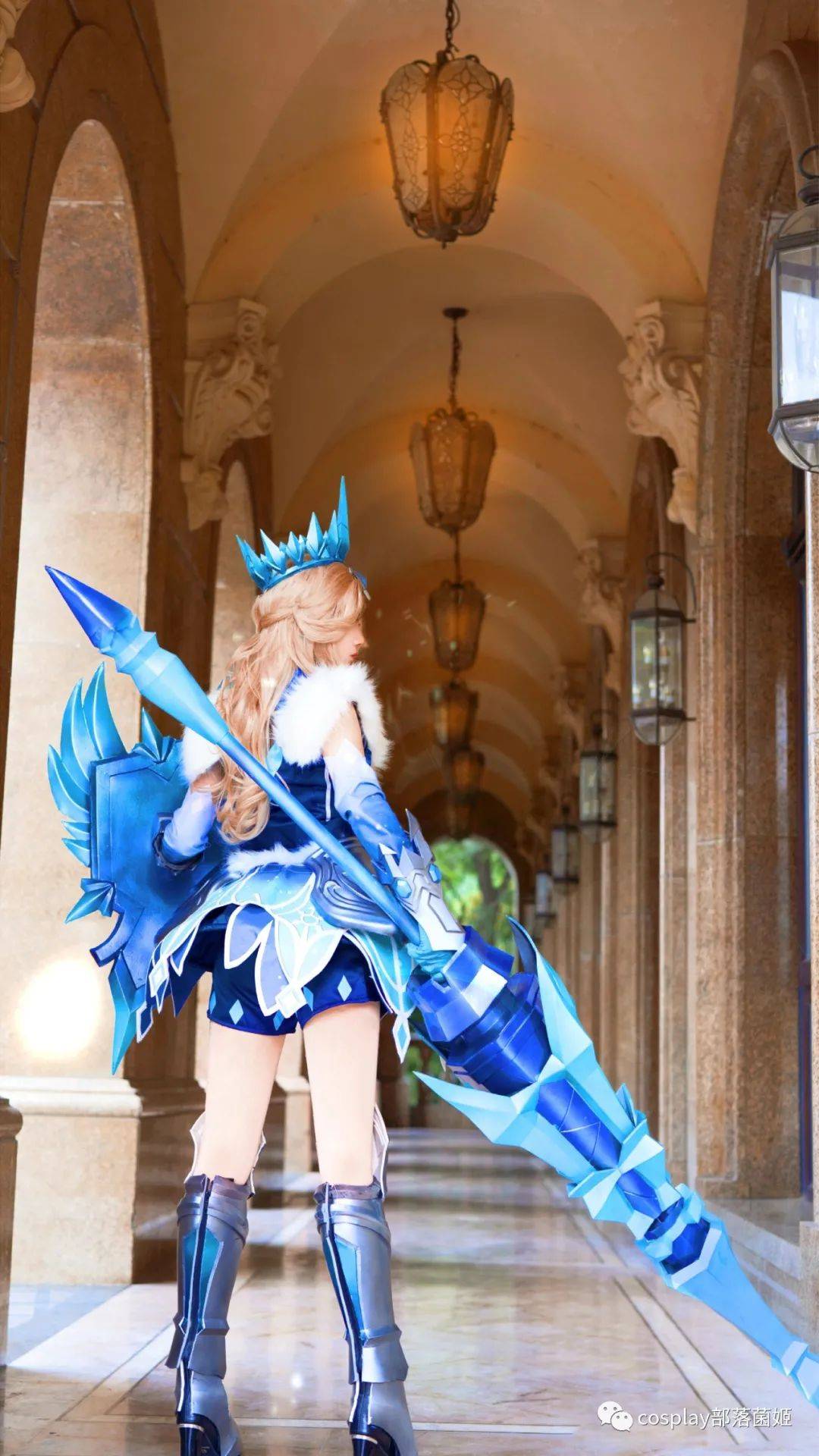cos王者荣耀雅典娜冰冠公主cos正片挽舟