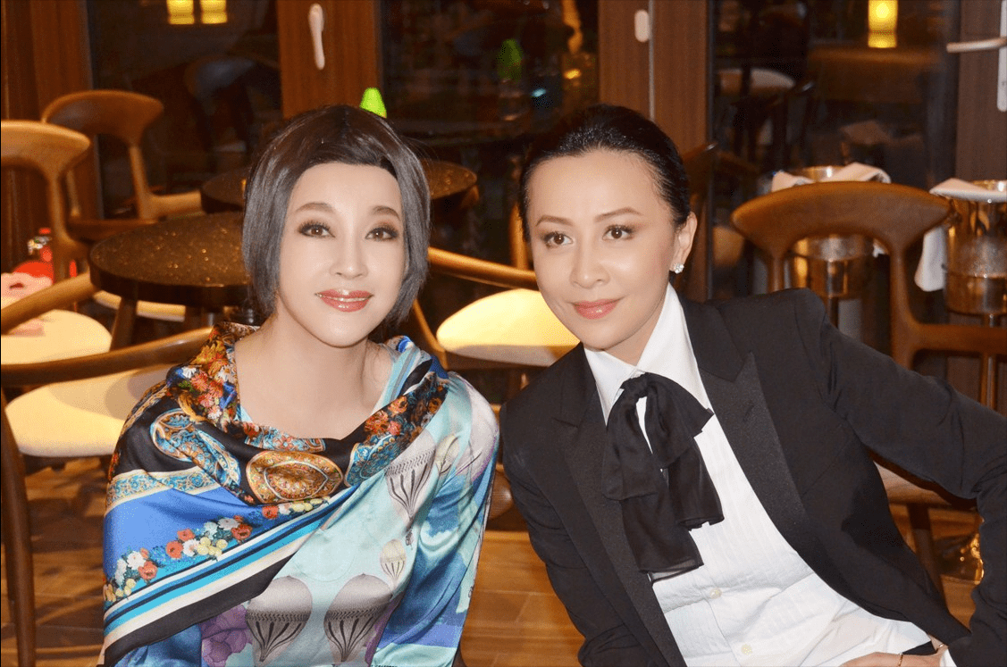 原创80岁王晓玉罕曝近照老态龙钟与太太似两代人曾花30年追刘晓庆