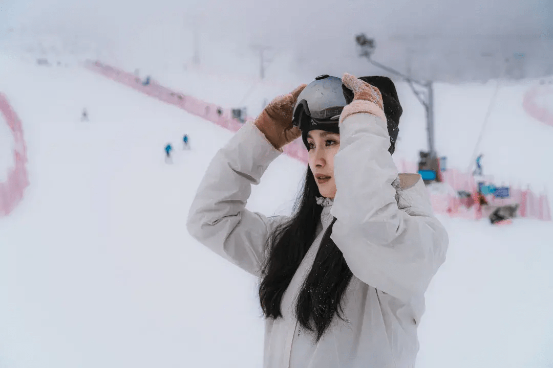 千山|太子岭雪中行，美少女自驾天籁打卡记