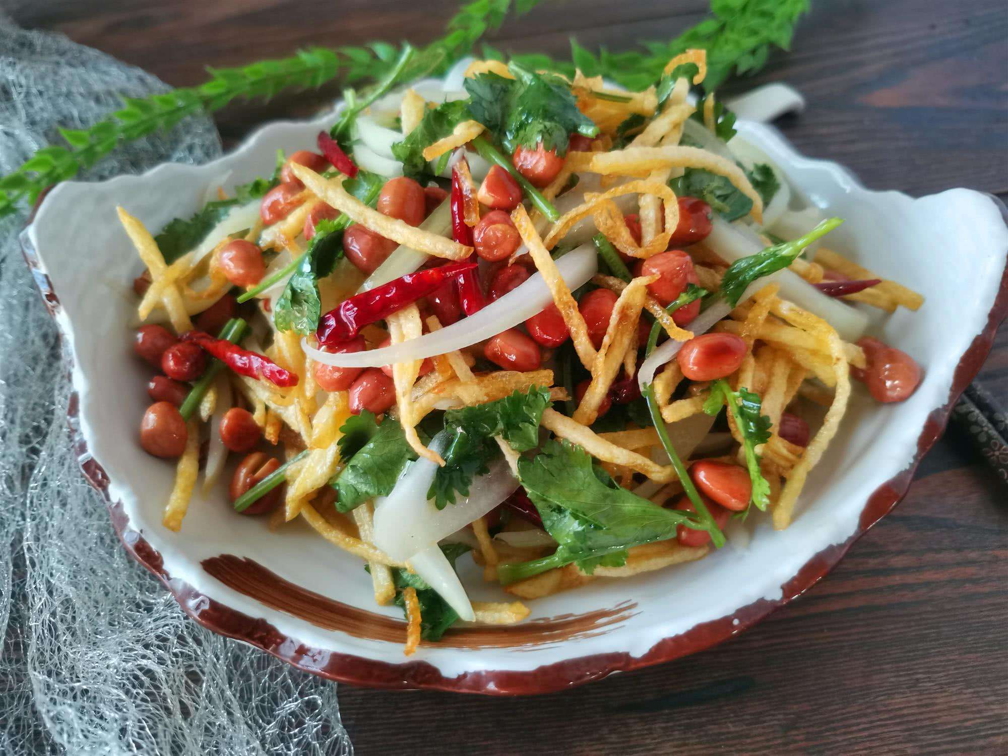 过年期间拌凉菜,切忌直接拌,牢记这3招,凉菜清脆解腻不出水_食材_芝麻