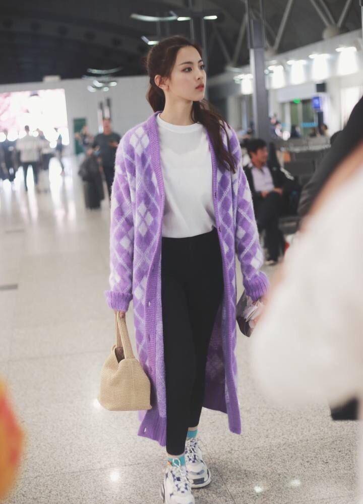 毛衣 难怪都不爱穿高跟鞋了，看时髦精的老爹鞋搭配，洋气时髦还显高