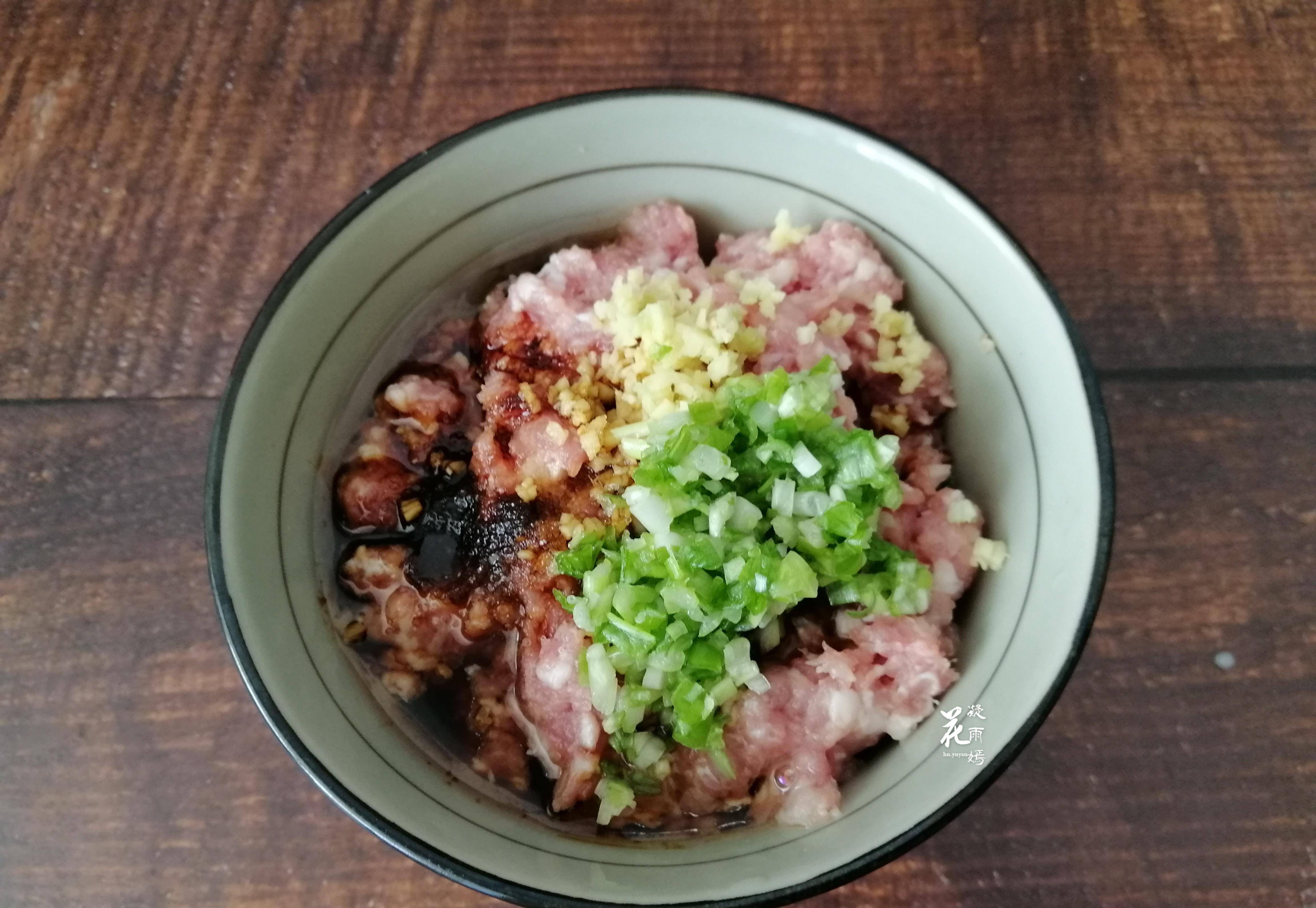 如何蒸肉饼才不会柴 adb1fb9b35f547a79ef2dc784b09027d.jpeg