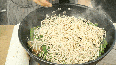 b9277bd6eea645af8a038403fd532b81.gif