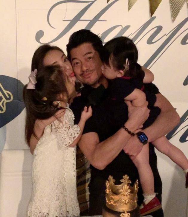 方媛郭富城照片图文 08e6a5dc4890421ea8a50f4a785b9abc.jpeg