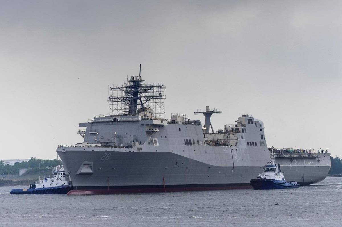 美国海军也在加速？2022年上半年，交付一艘船坞登陆舰和一艘驱逐舰
