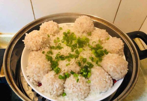 糯米丸子蒸多少分钟 b867440f7dd24dde96117bfb08e2401c.jpeg