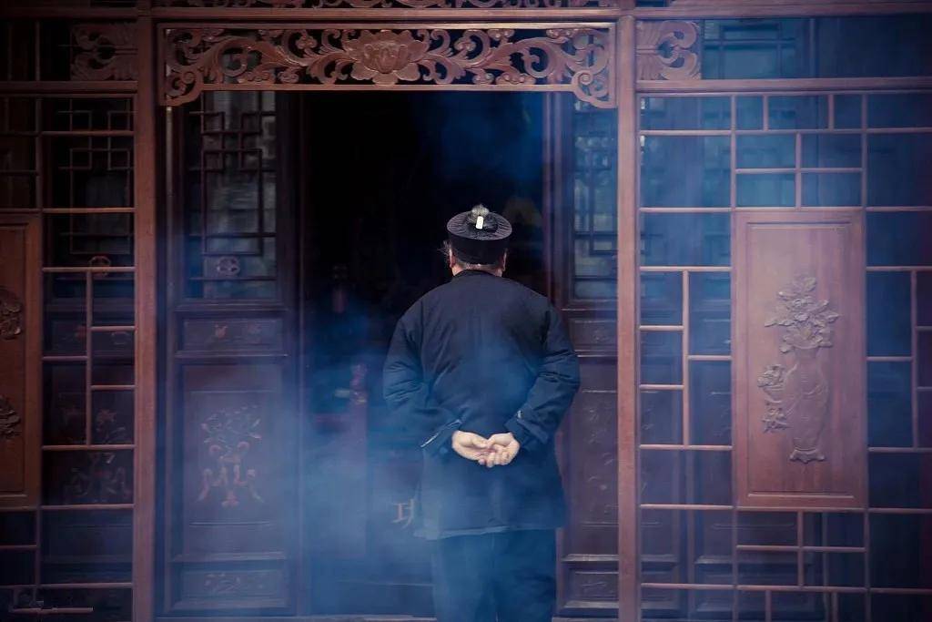 世俗一般都是什么 f33d2364e1dd415aaadca8a466032d87.jpeg