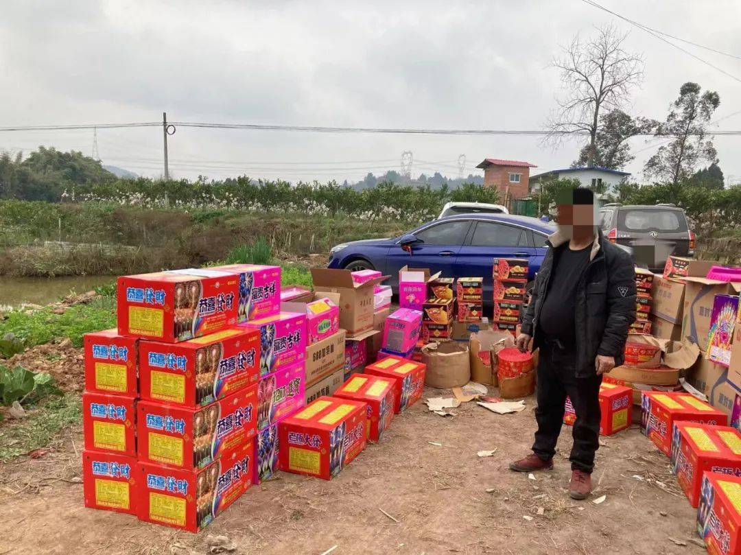 零容忍动真格仁寿公安严厉打击各类涉烟花爆竹违法行为