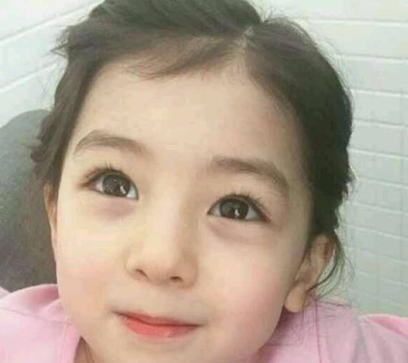 网友“一家三口我最丑”,网友晒父母年轻时照片,已达颜值天花板