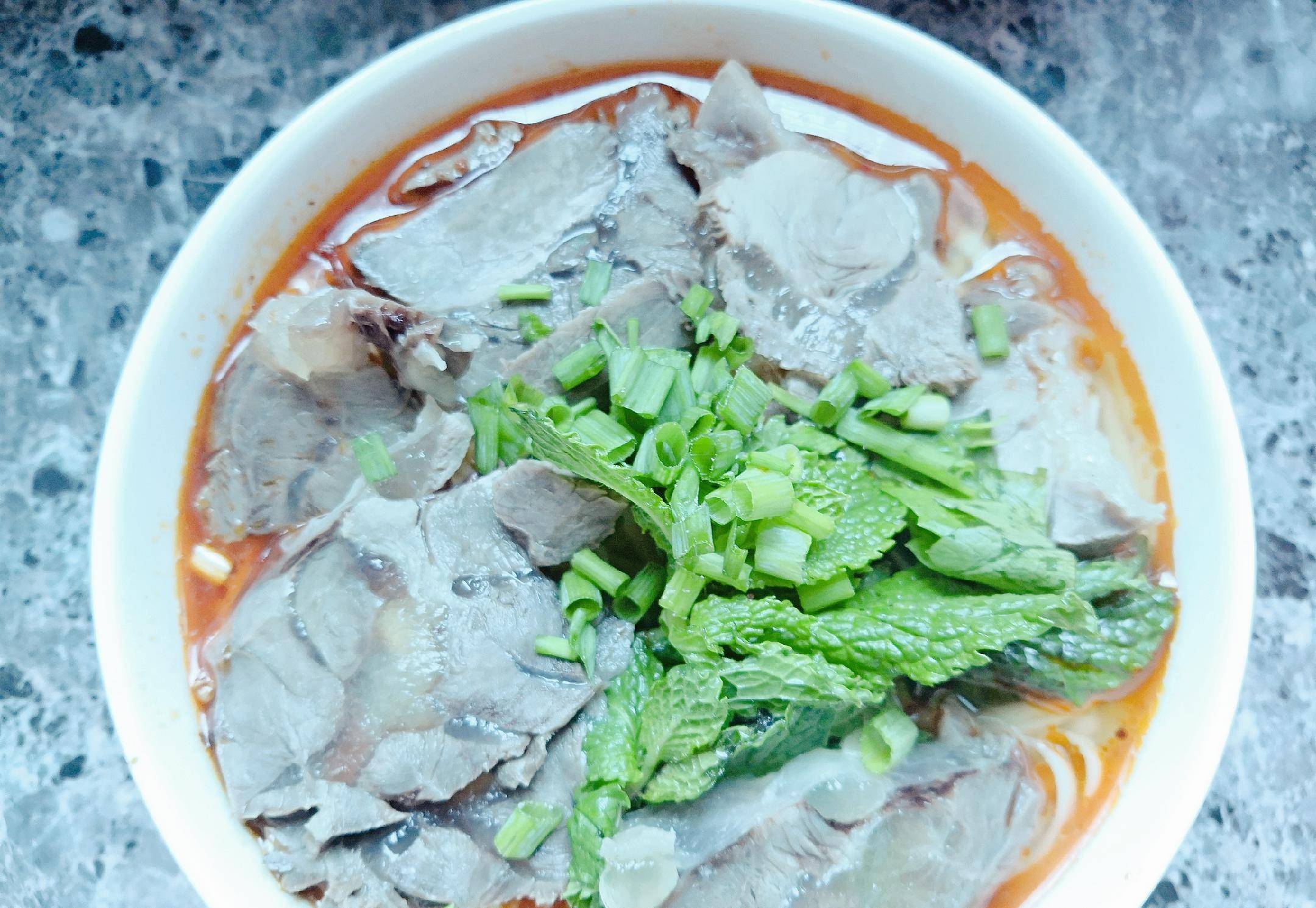 葱花|一碗香气四溢的面条，益气又养胃，抗饿又开胃，早餐最爱吃它