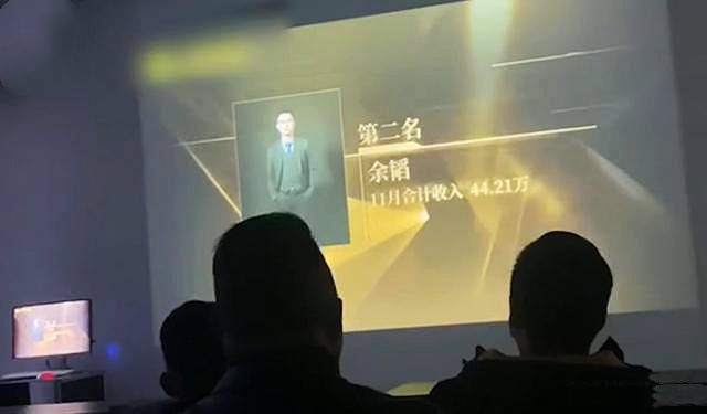如何才能让自己不那么土 ed2381c20e694a5cb4eac372f29751c2.jpeg