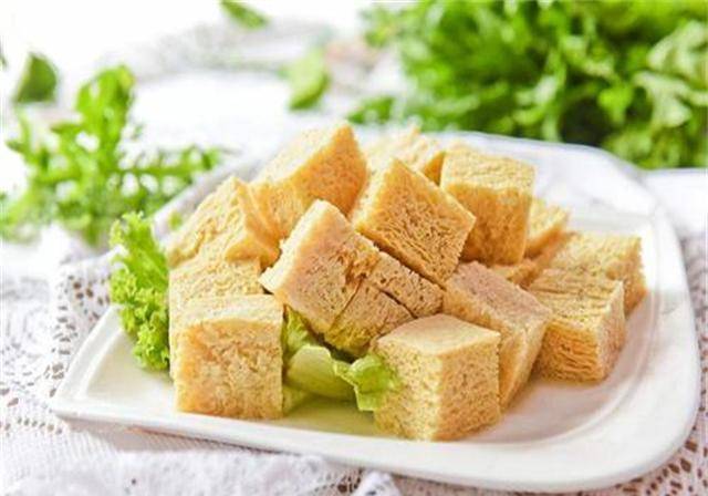 冻豆腐|冻豆腐可不是只能当个配菜,教你反客为主,做成美味菜肴
