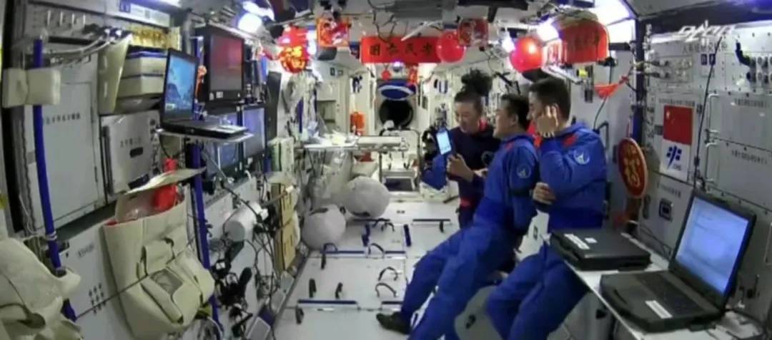 空间站的年味儿有了！春节还能吃到三种馅的饺子！