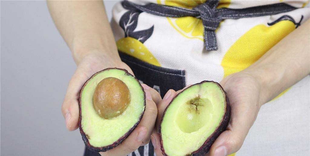 兄弟|早餐中国|夏季快手早餐,小郭的这道水果吐司卷你值得拥有!