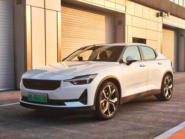 vivo X70 Pro+的真话评测：把拍照做到极致，妹子就会爱