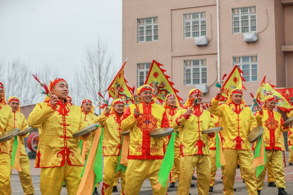 年味|激越鼓点扬豪情 步履铿锵贺新春