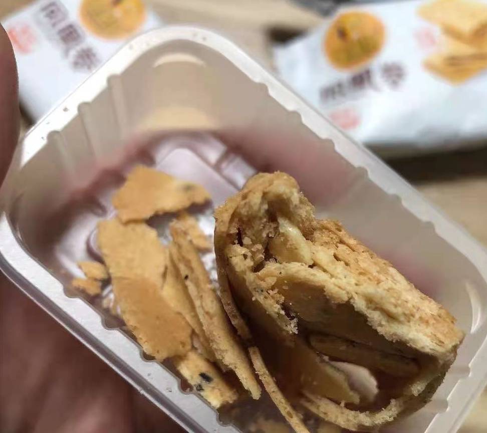 独立|5种暴露年龄的零食,吃过3种的还是小姐姐,吃过5种该叫老阿姨了