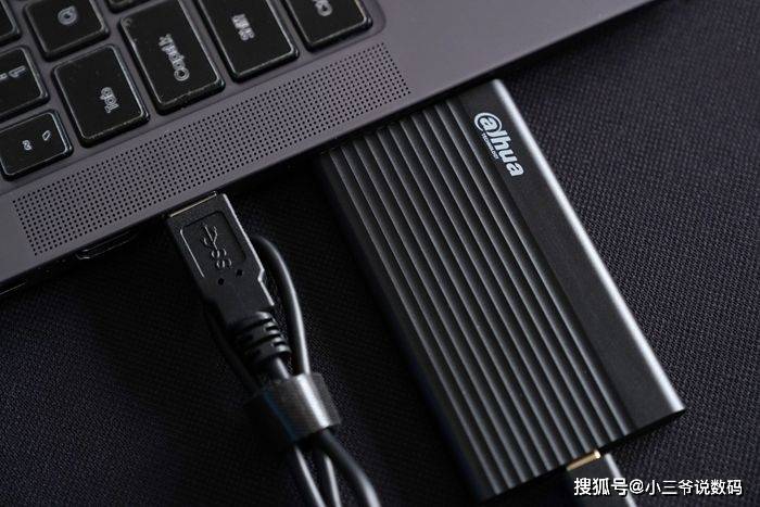 测试|大华T70移动固态硬盘:内存告急的“救场王”