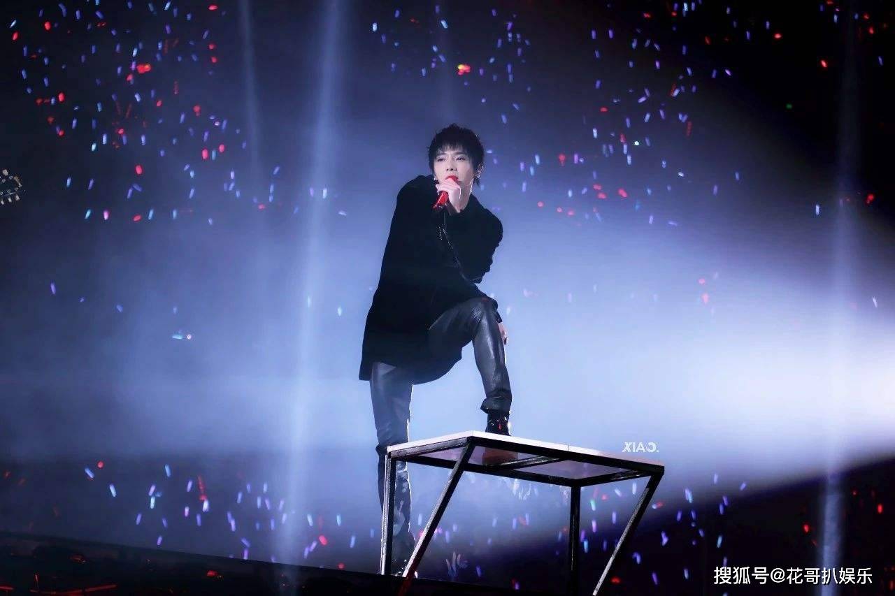 萤火虫歌曲完整版男声 8834f082802f45c9810df27814159a9b.jpeg