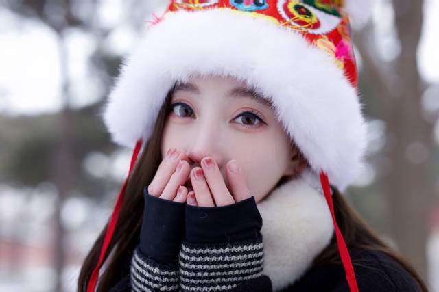 光芒|大年初三，冯提莫献唱《光》，愿大家都能找到自己心里的那片光！