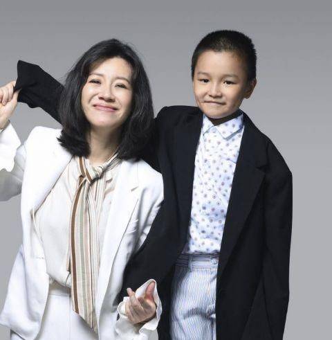 张黎小宋佳记忆中的大眼美女是从赵薇开始的