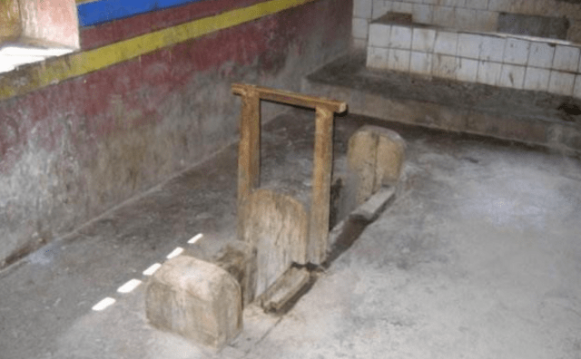 布达拉宫的厕所为何300年不清理还能用？不得不佩服古人的智慧