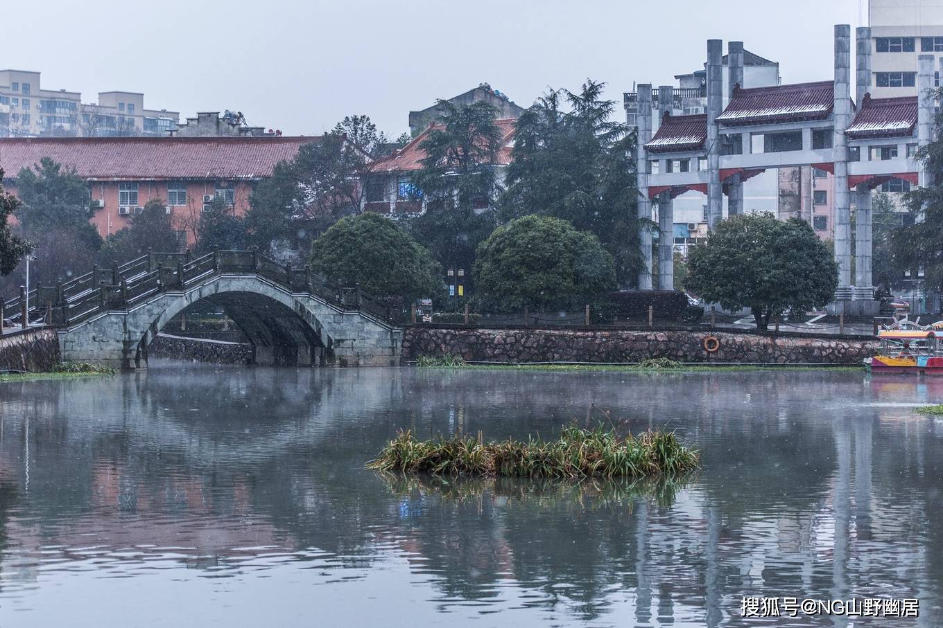 雪景|皖南宁国遇大雪：很有雪国风光的意境，美得让人大呼小叫！