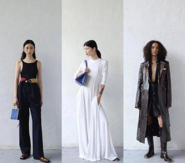 视觉 浅色A字连衣裙