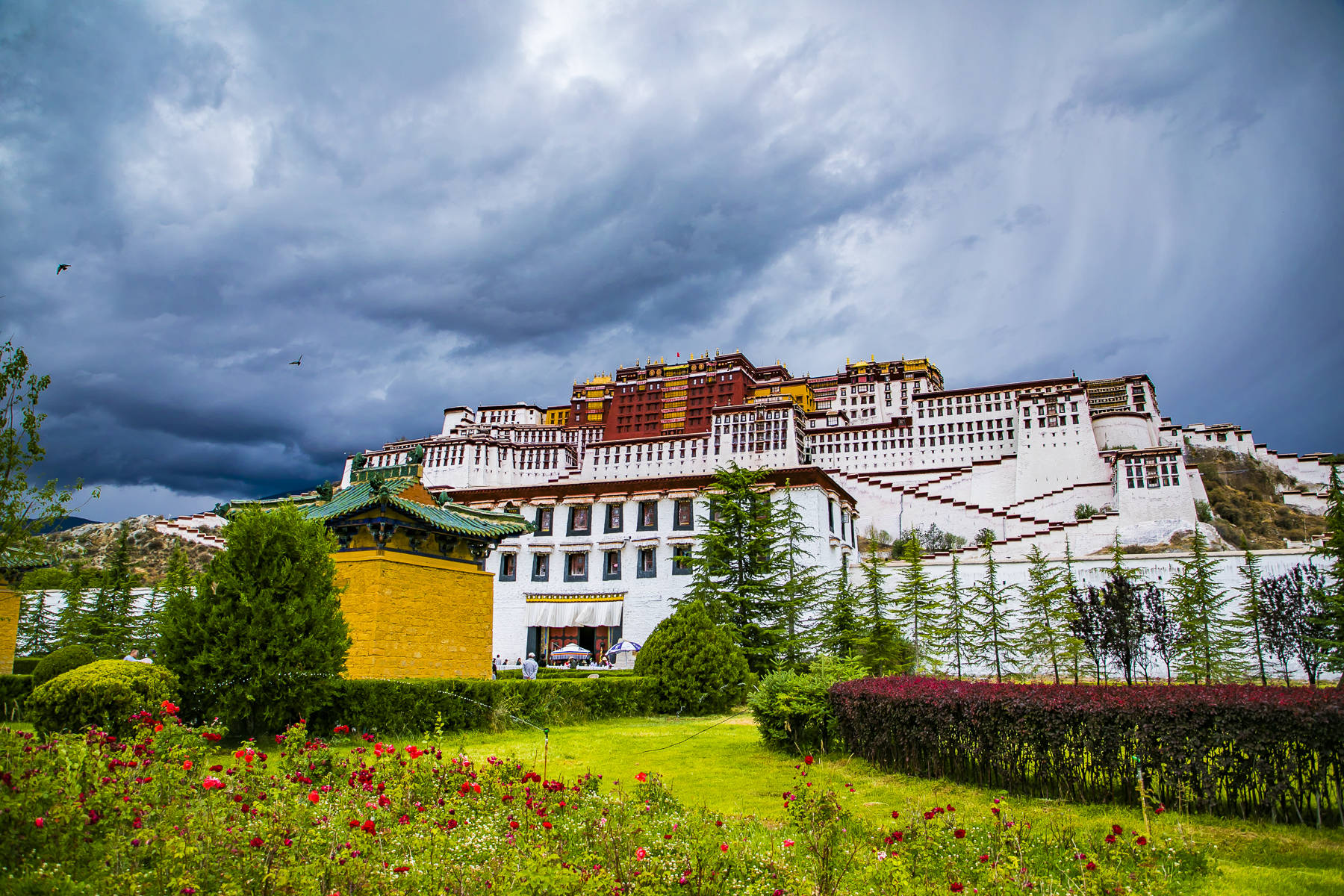 拉萨|余生不将就！中国值得去的10个旅行地，每一处都是触及灵魂之美