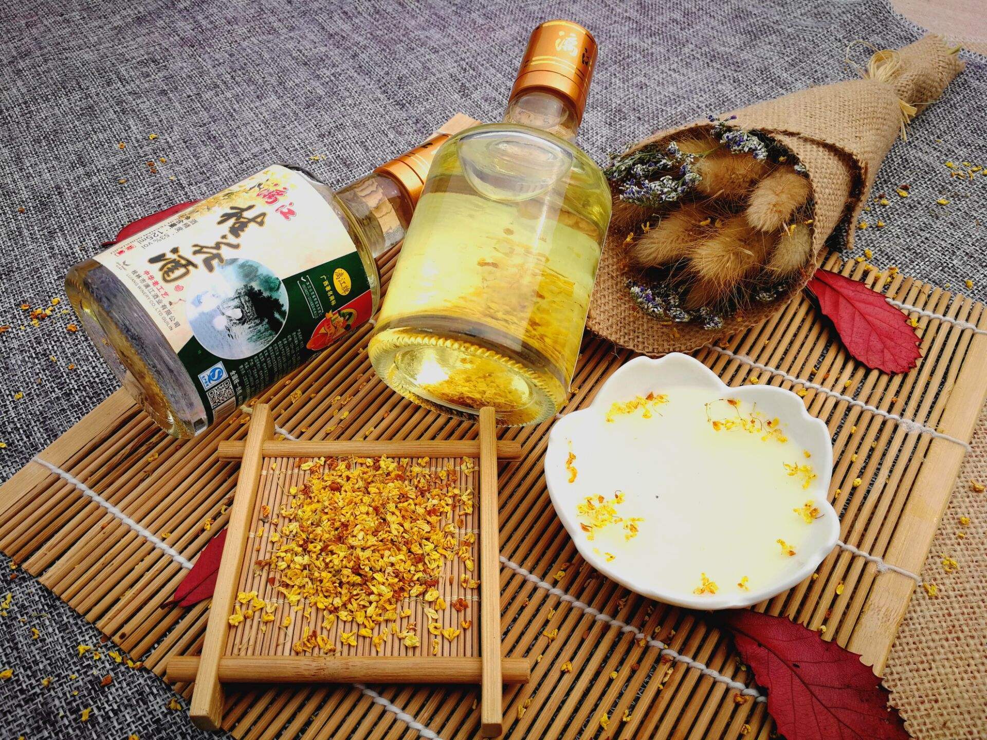 酒中有神话 桂花香满天 九种名果酒之一 桂花陈酒 北京 中国 吴刚捧 酒中有神话 桂花香满天 九种名果酒之一 桂花陈酒 北京 中国 吴刚捧