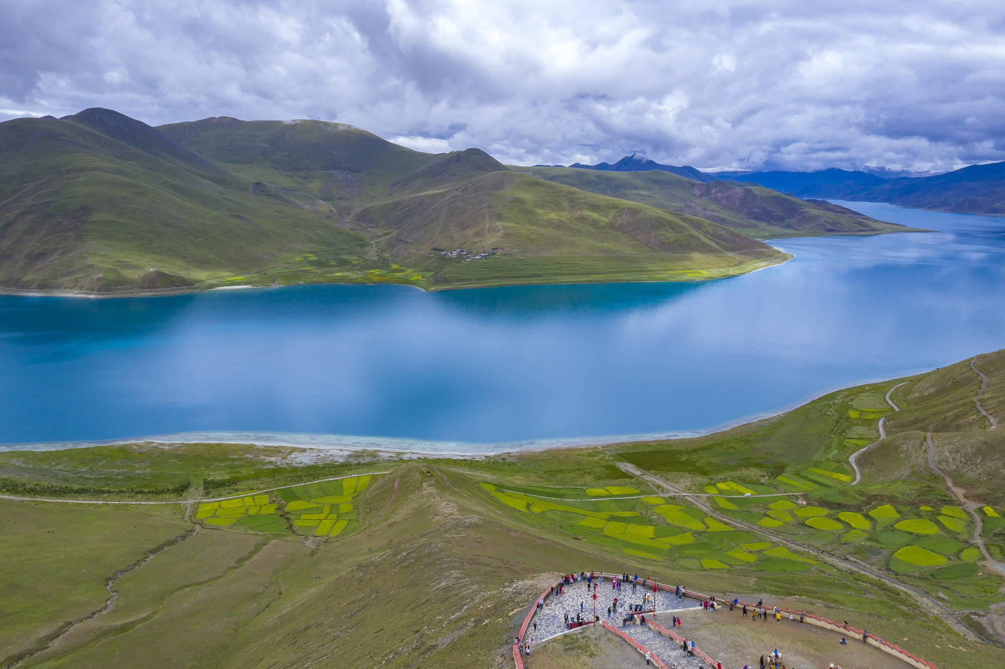 拉萨|余生不将就！中国值得去的10个旅行地，每一处都是触及灵魂之美