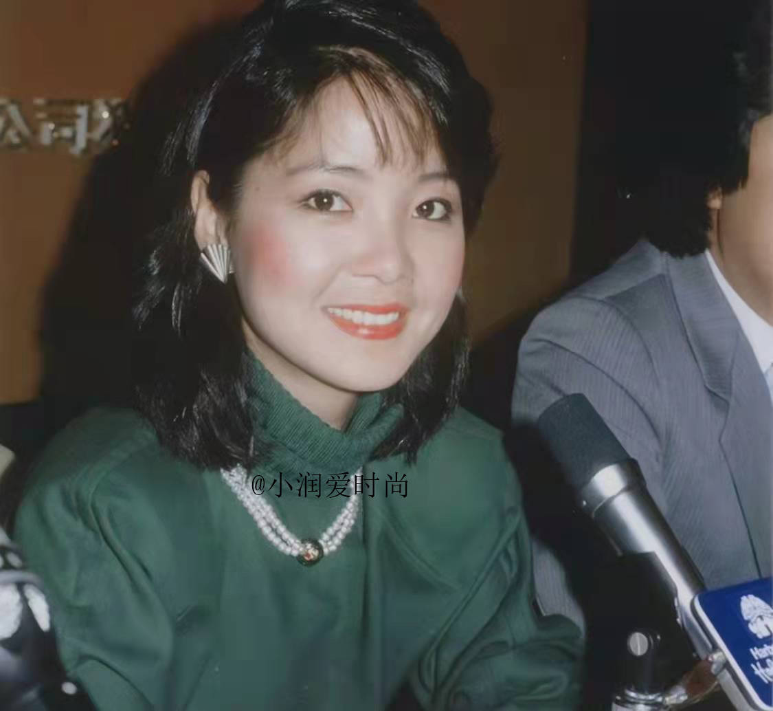 看了鄧麗君的春季穿搭,才發現:再過30年,你穿衣也不如她時髦_西裝