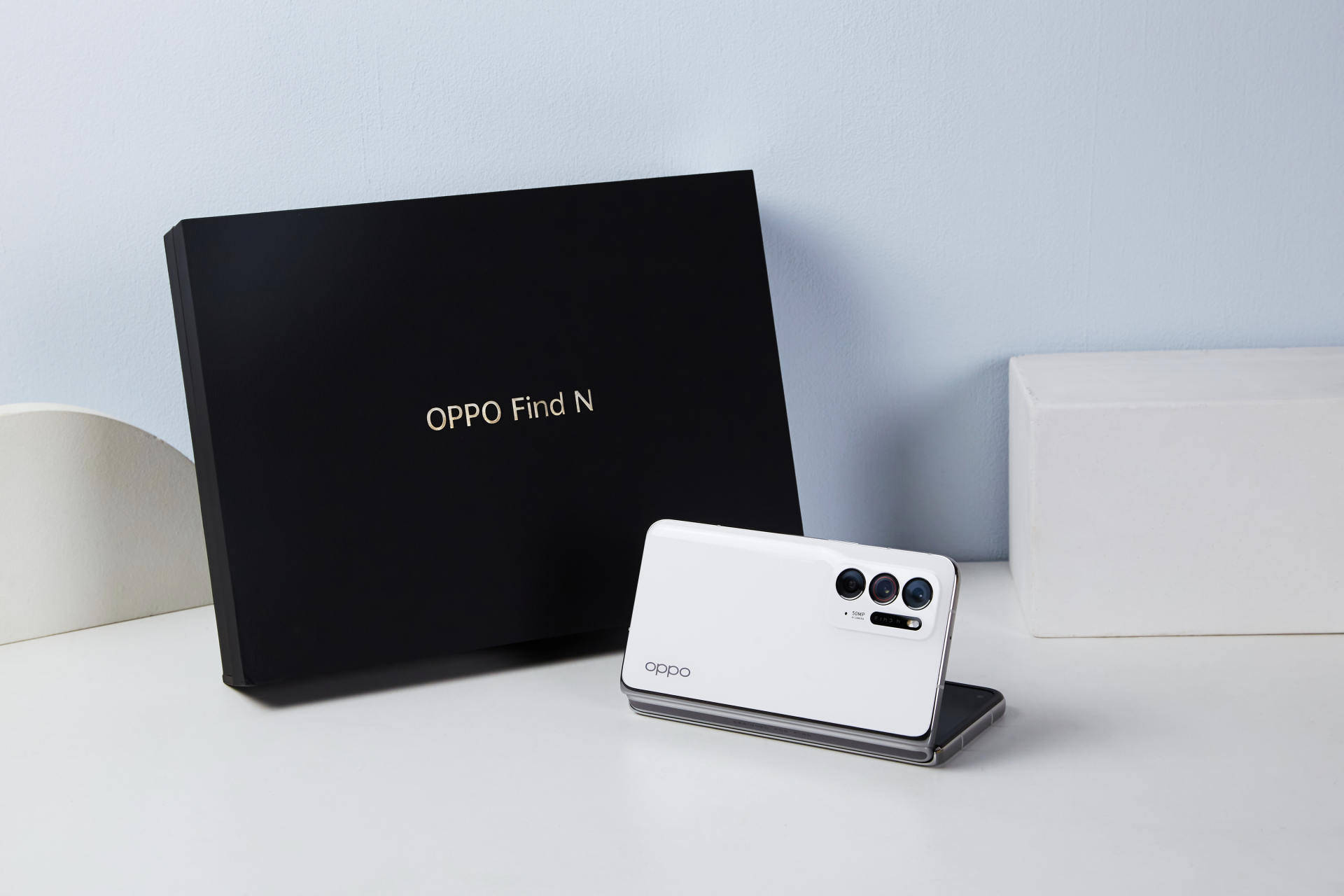 Omdia公布2021年全球智能手机市场排名：三星第一，O系并列第三