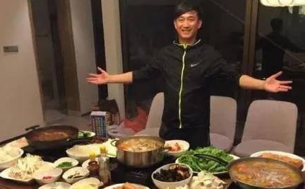 什么|黄磊再晒美食,花了一天才做好的面:贫穷限制想象