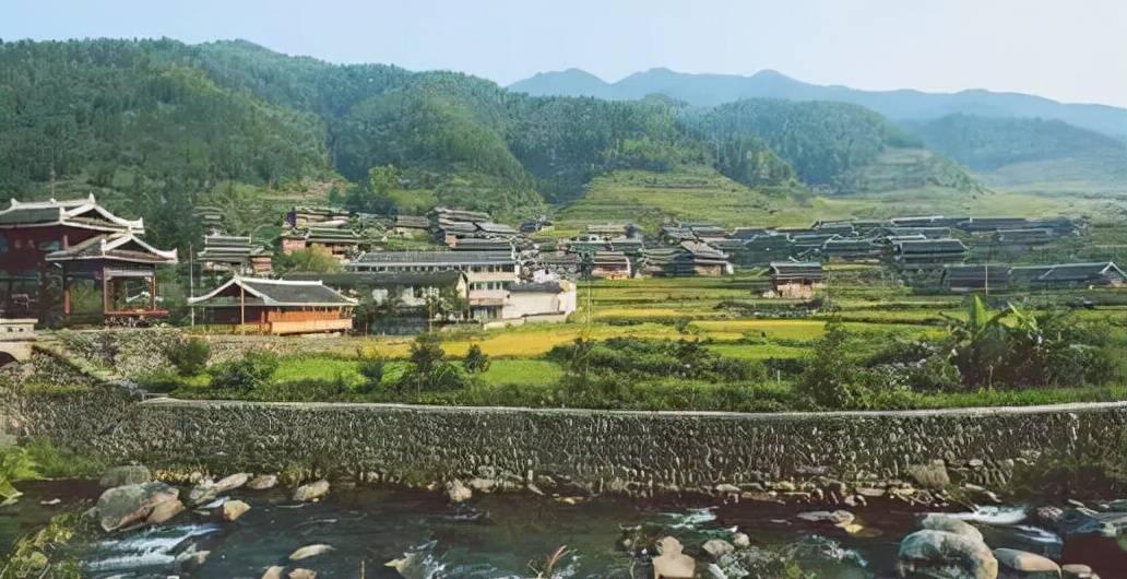 邵阳一冷门村庄,海拔最高处可达1700米,山清水秀游客却不多_上堡村