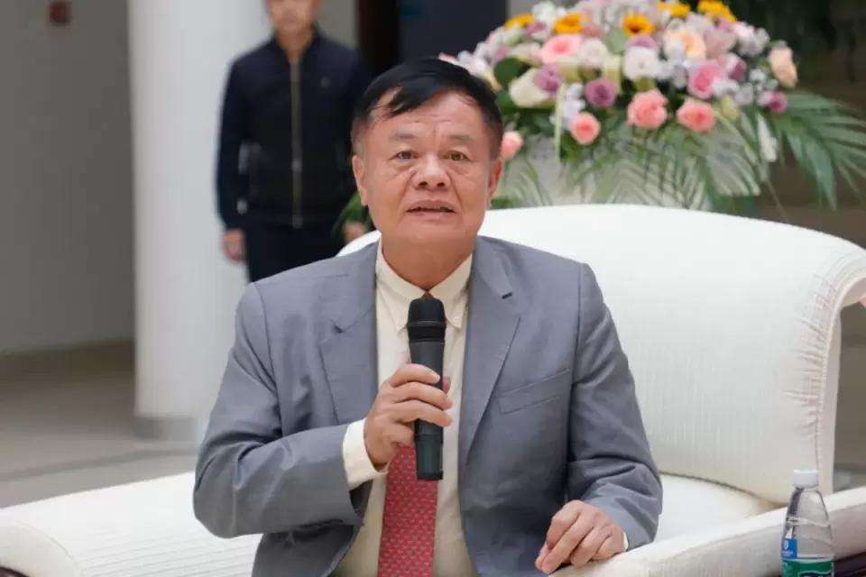 2011年,创维集团创始人黄宏生创办开沃汽车集团,从整车和核心零部件的