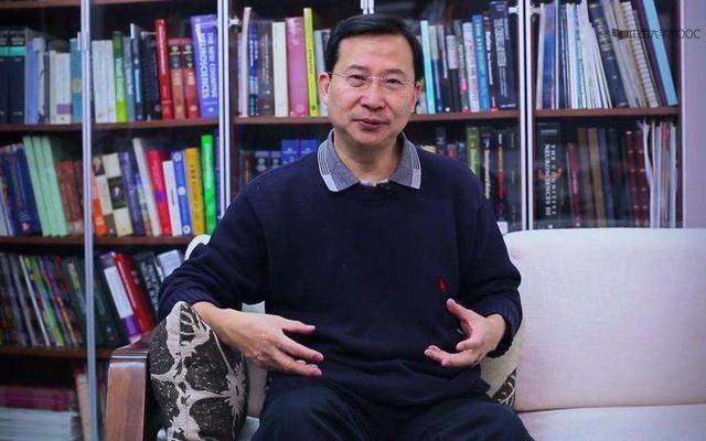 原创朱易遭受网暴饶毅发声力挺朱易回国在先其父回国在后