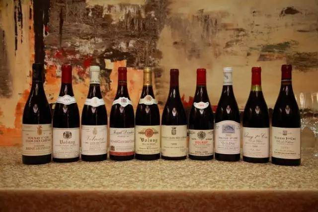 男爵|葡萄酒该按照什么顺序喝？垂直品鉴和水平品鉴又是怎么回事？