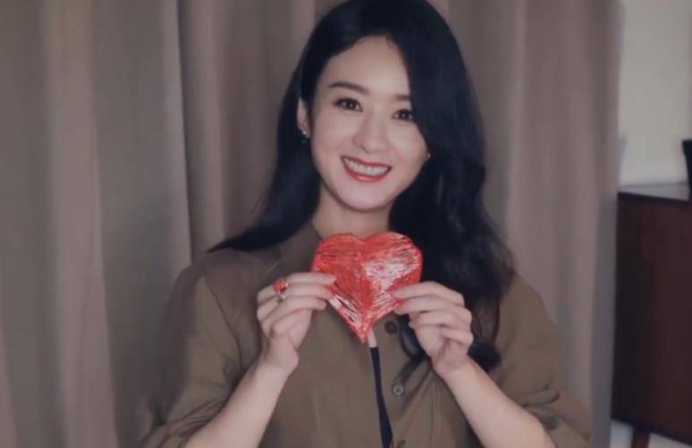 灵魂|明星中的“灵魂画手”：温碧霞老虎画成猫，沈腾画如其人太搞笑