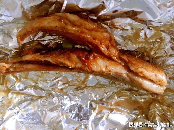 在家怎么做烤羊腿很好吃 48aa25913f0f493d979d1554f9d4bfb4.jpeg