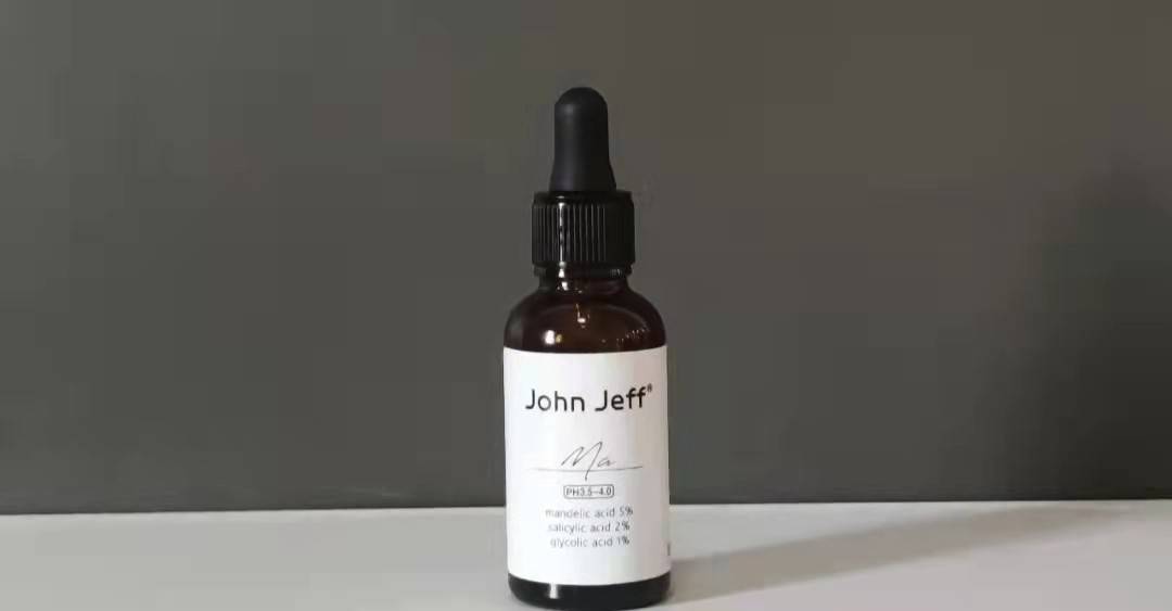 国货100元能买什么护肤品?百元精华好物分享,国货原料桶太好用了