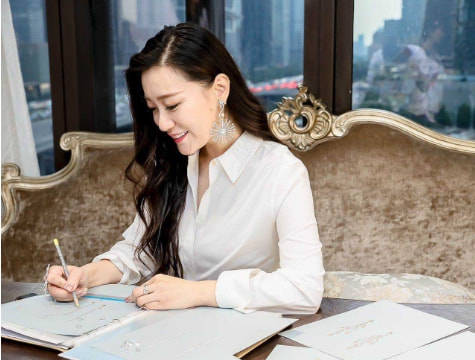 军旅|军旅歌手谭晶：嫁科学家老公，37岁才做妈妈，事业家庭两不误